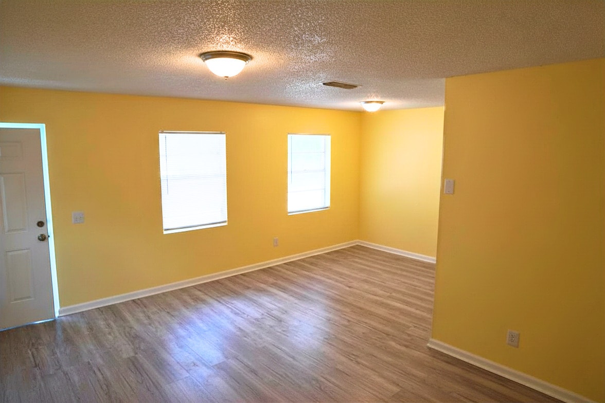 Building Photo - 7190 Conant Ave