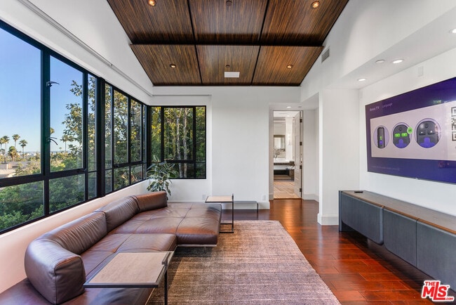 Building Photo - 7801 Hillside Ave