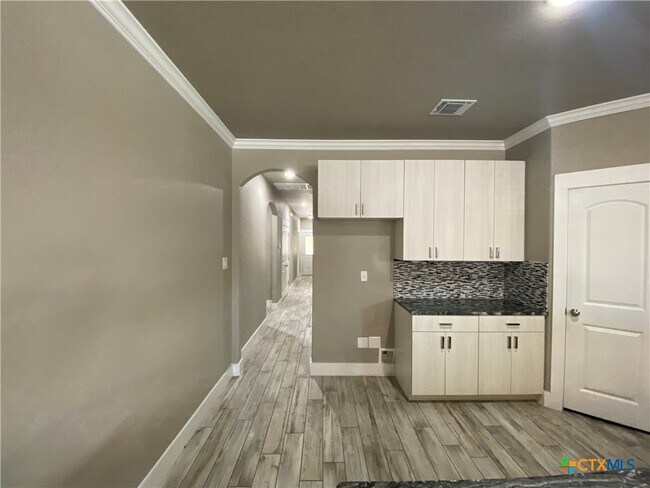 Building Photo - 1020 Mellow Breeze