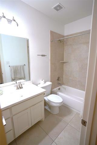 Building Photo - 7239 Clementine Dr