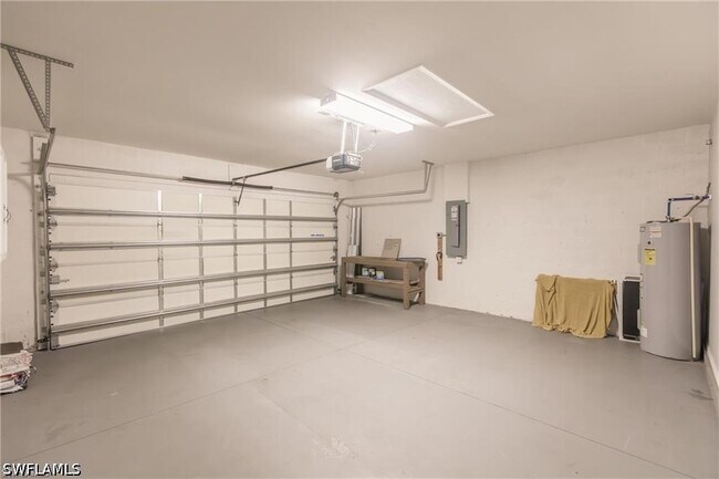 Building Photo - 26978 Wildwood Pines Ln