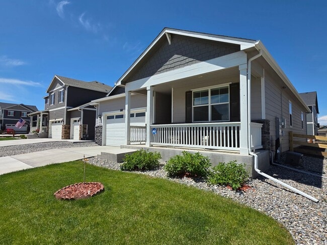 Building Photo - Beautiful Newer Build 3 Bedroom Home in Be...