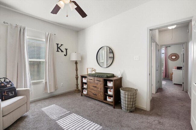 Building Photo - 285 Country Crossing Cir