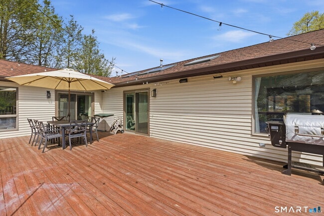 Building Photo - 53 Dagmar Rd