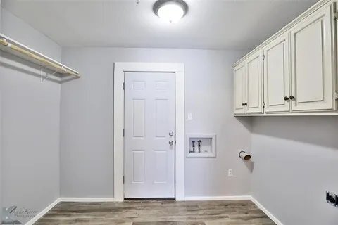 Building Photo - 2317 Glendale Dr