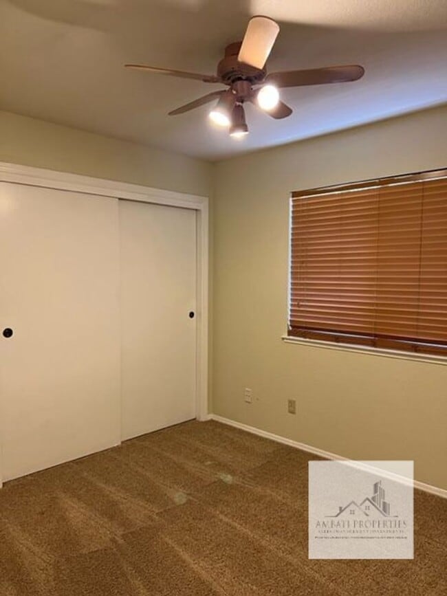 Building Photo - Beautiful Home in Woodward Lake Community ...
