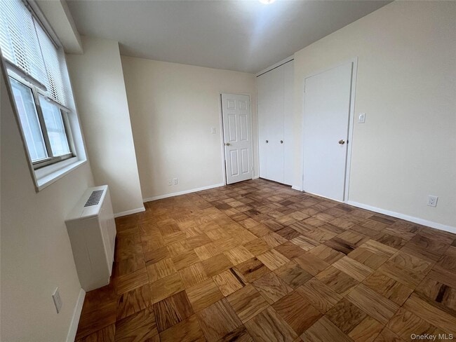 Building Photo - 30 Lake St