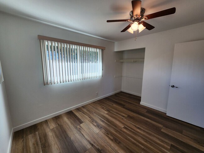 Building Photo - 8042 Taylor Dr