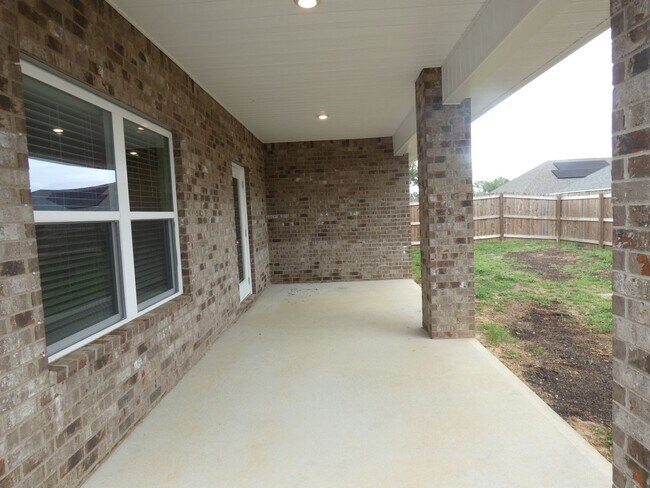 Building Photo - 3810 Hawks Landing Cir