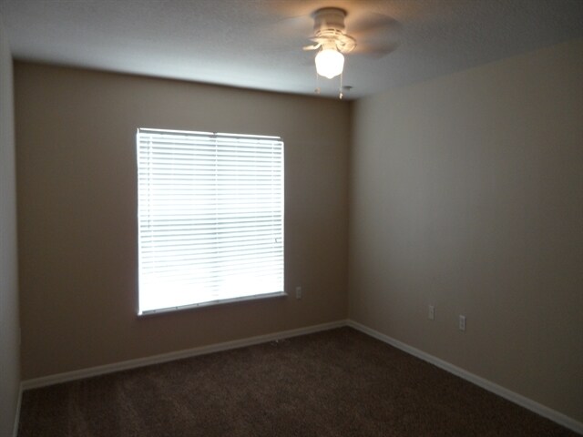 Building Photo - 31810 Parkdale Dr