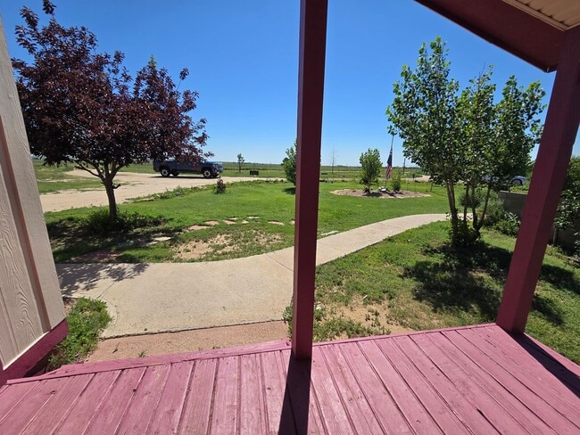 Building Photo - 3 Bedroom Country Home with Detached Garage