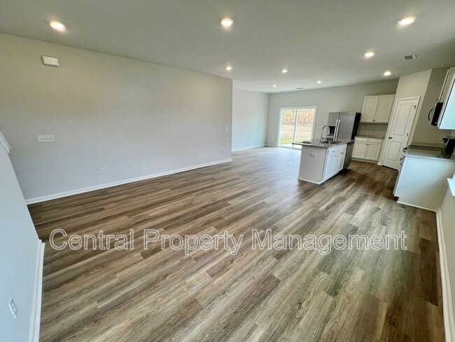 Building Photo - 458 Haddon Trl