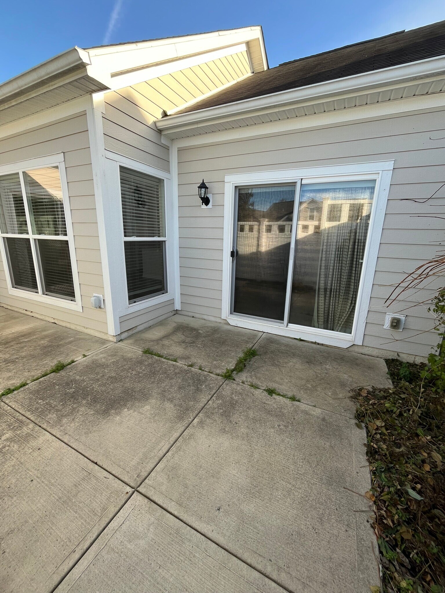 Building Photo - 6897 Rothwell St