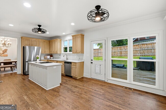 Building Photo - 4221 Willow Oak Dr