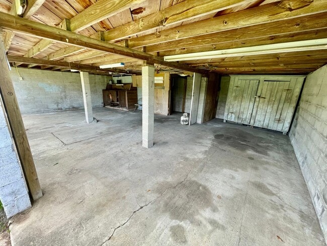 Building Photo - 800 Grigsby Ave