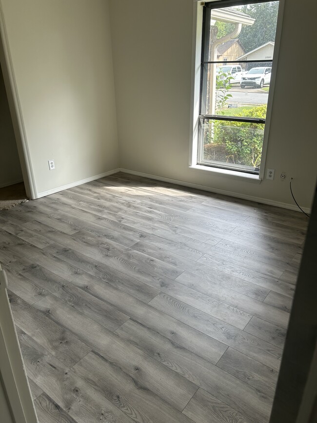 Building Photo - 3301 Bryn Mawr Cir