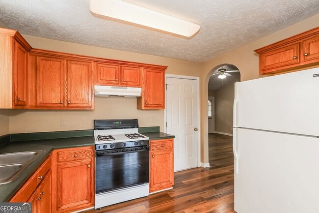 Building Photo - 134 Misty Ridge Trail