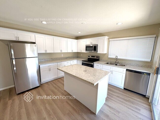 Building Photo - 4603 W Luke Ave