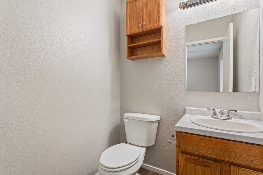 Building Photo - 306 Avenue G