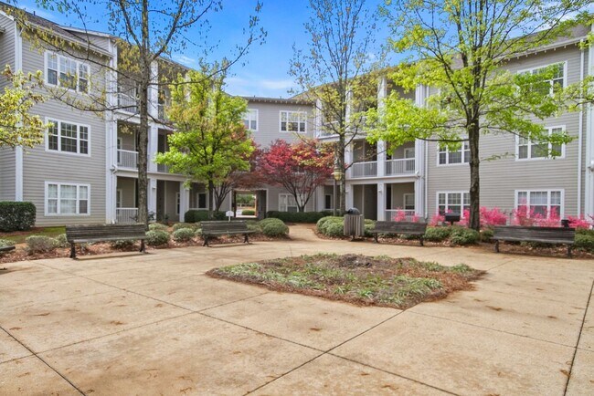 Building Photo - 303 Helen Keller Blvd