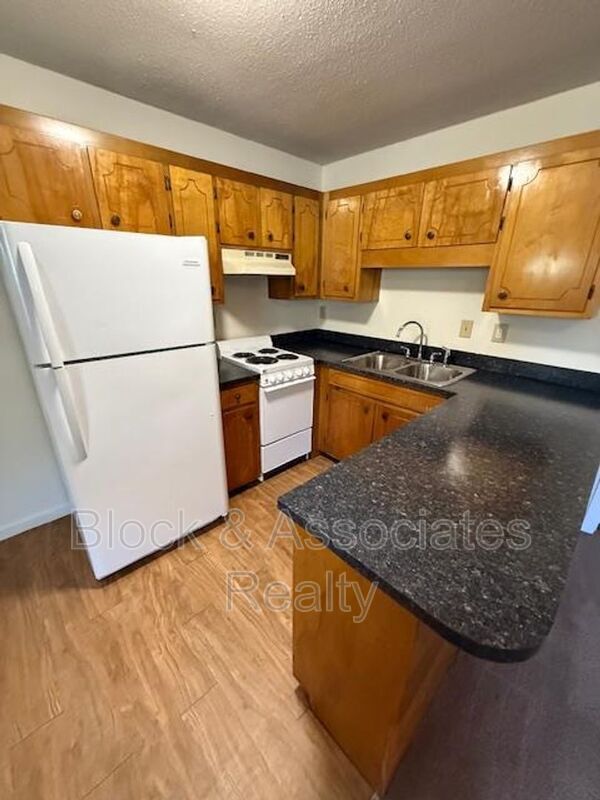 Building Photo - 306 Reece Ave