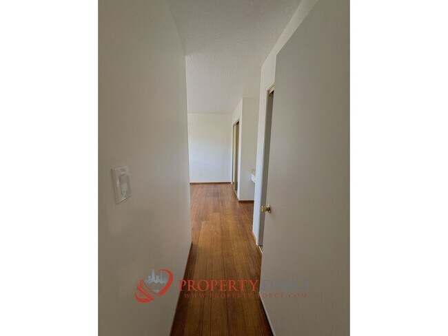 Building Photo - Bright Foster City 4Bed 2Bath Home with Hardwood Floors and Private Yard - OFFERED BY PROPERTY FO...