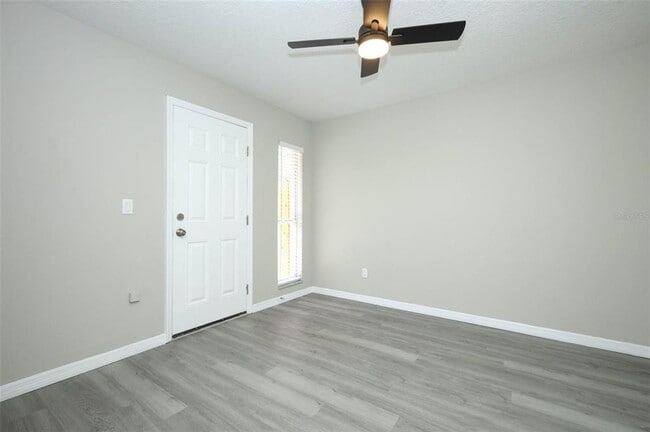 Building Photo - 786 Lincoln Pkwy