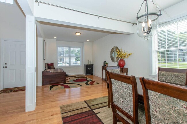 Building Photo - 106 Balsam Way