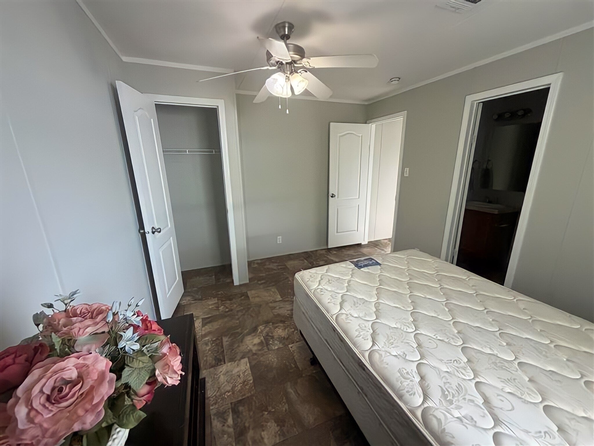 Building Photo - 110 N Michigan St