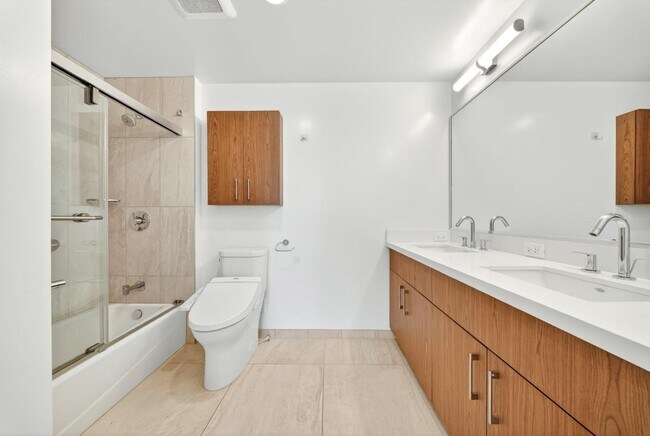 Building Photo - 629 Keeaumoku Street - Azure Ala Moana #1303