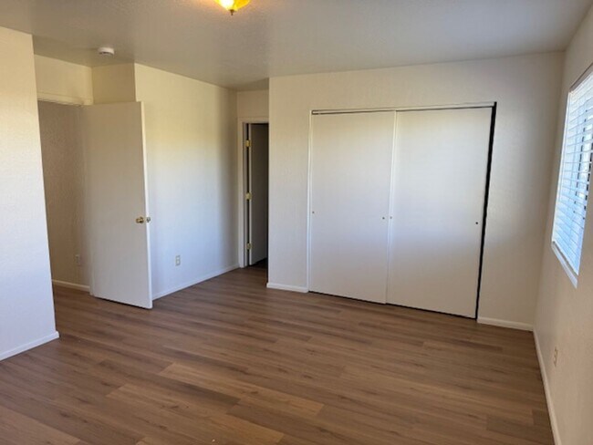 Building Photo - 17150 E Roadrunner Rd