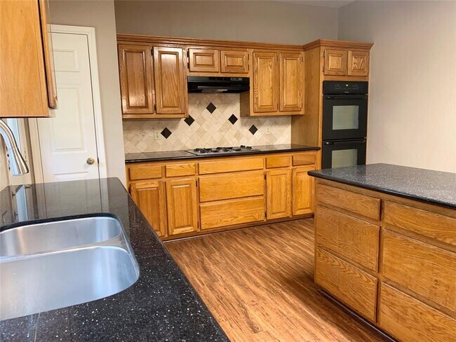Building Photo - 4623 Chestnut Meadow Dr
