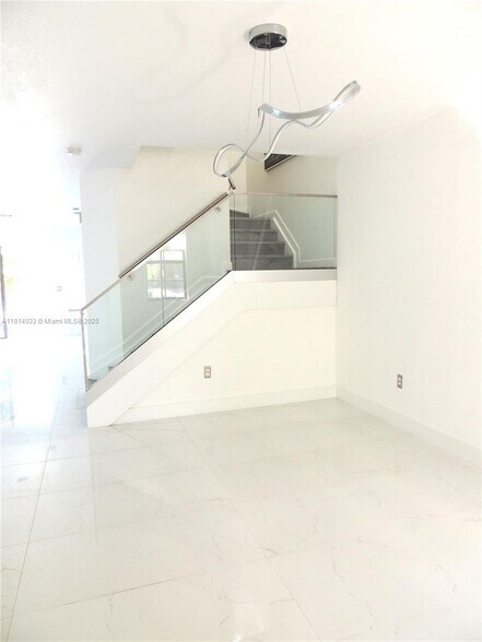 Building Photo - 9336 W 34th Ct