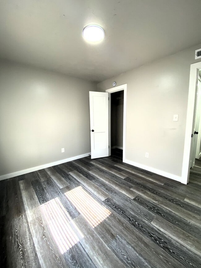 Building Photo - Available for Immediate Move-in!!!