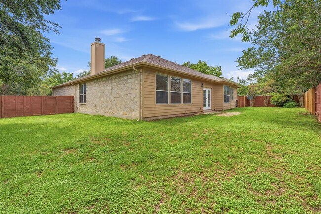 Building Photo - 4036 Barlow Dr