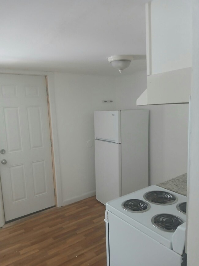 Building Photo - 1261 NY-7