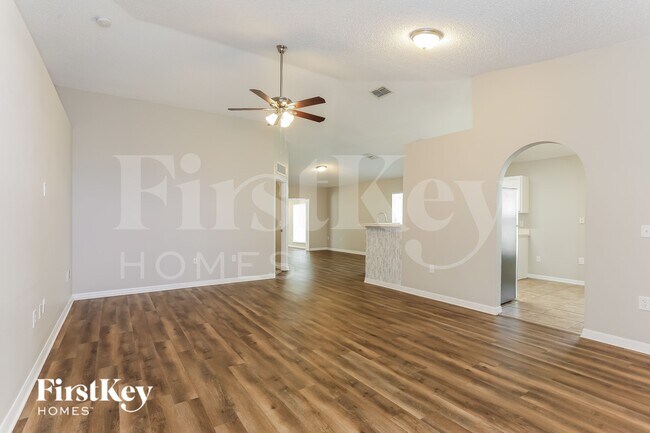 Building Photo - 8113 Misty Meadow Ct N