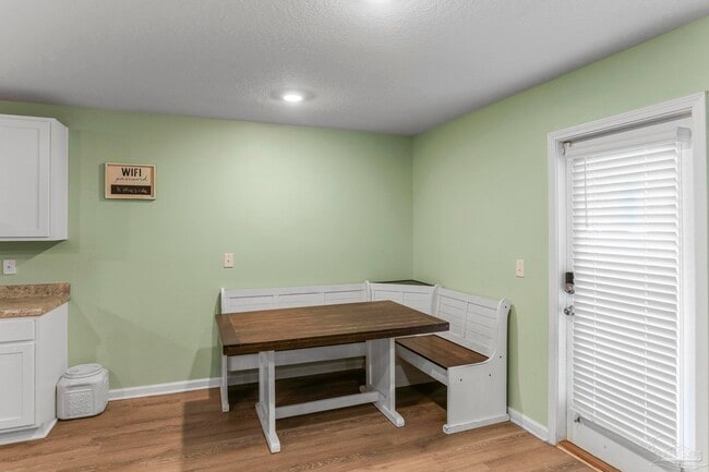 Building Photo - 903 Lovebird Ct