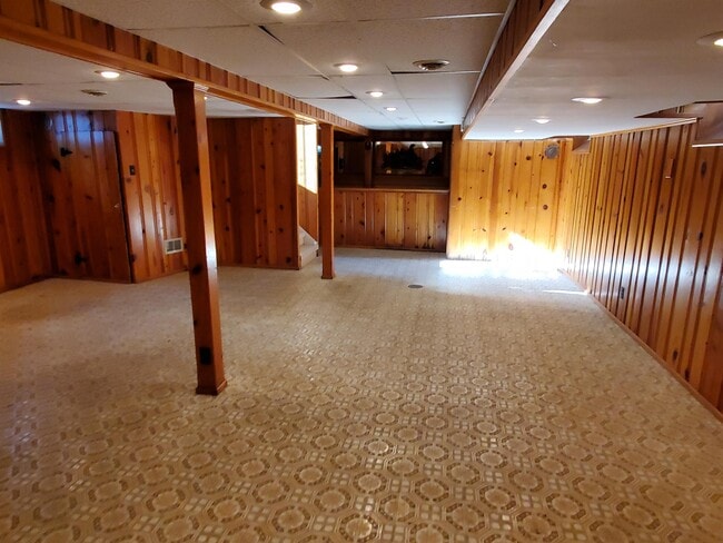 Building Photo - 3914 McKinley St