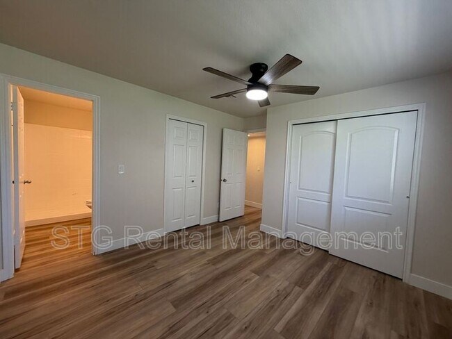 Building Photo - 462 W 300 N