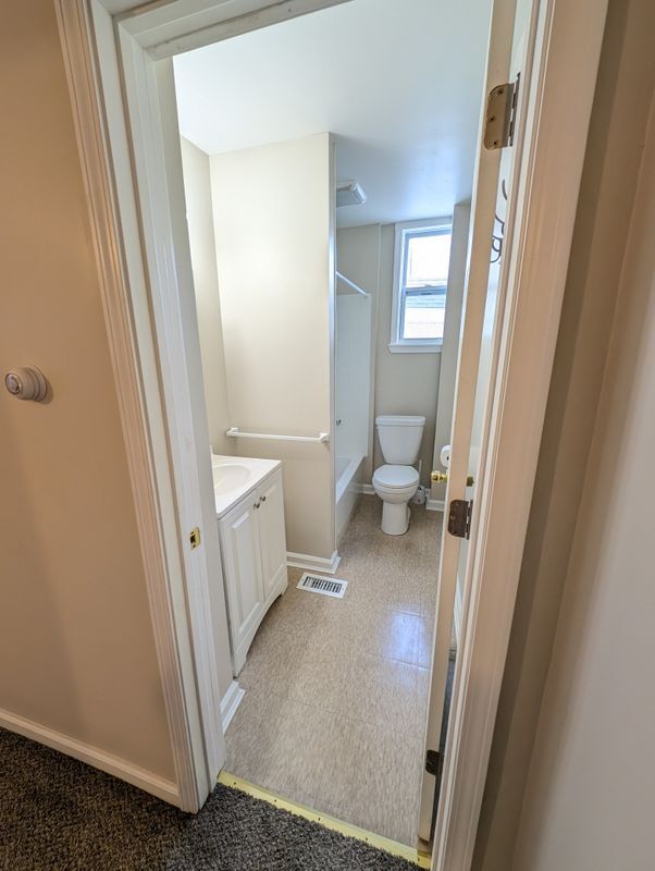 Building Photo - 109 Goethe St