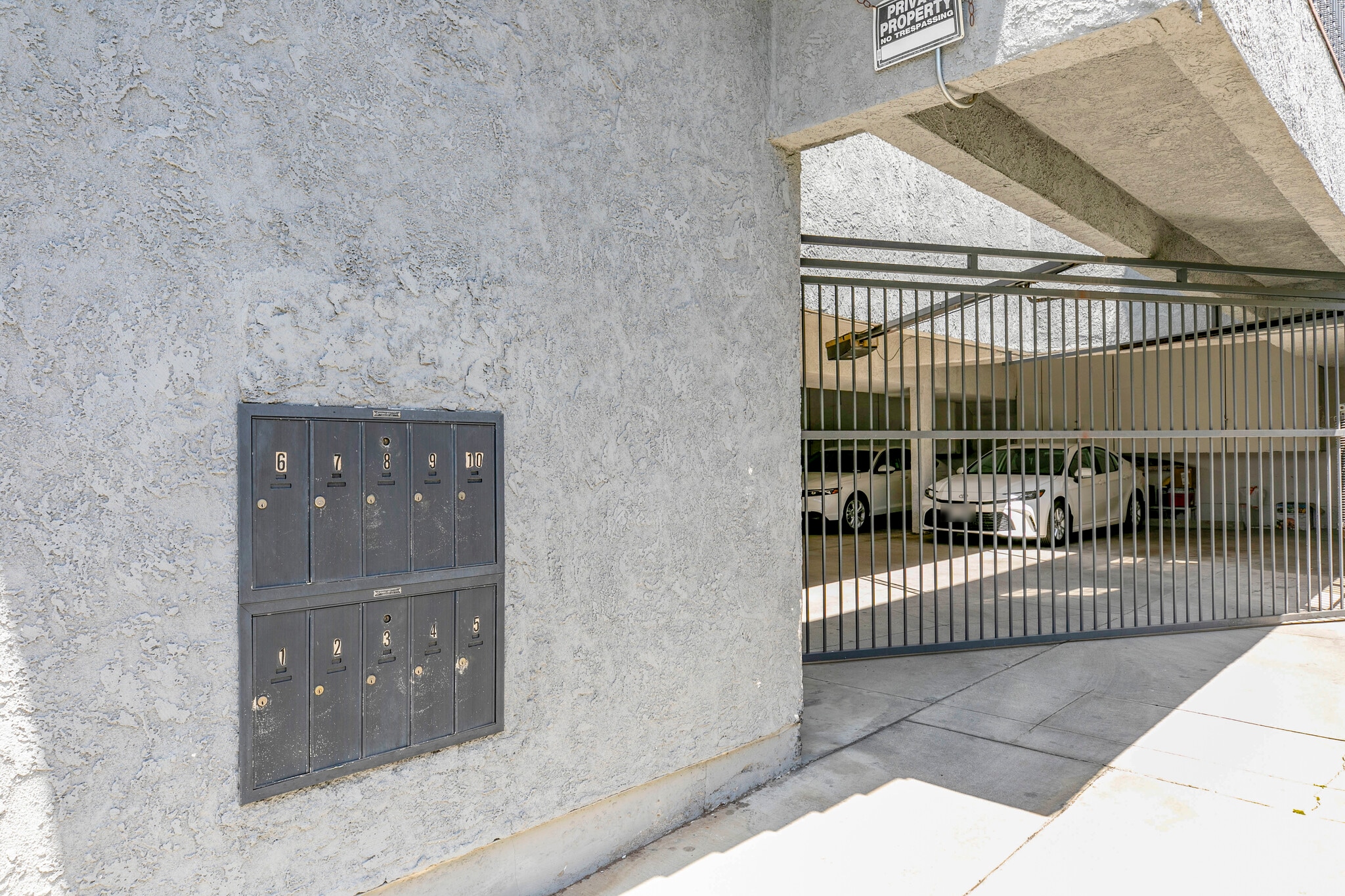 Building Photo - 1148 San Rafael Ave