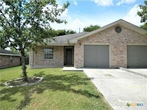 Building Photo - 2750 Maple Tree Rd