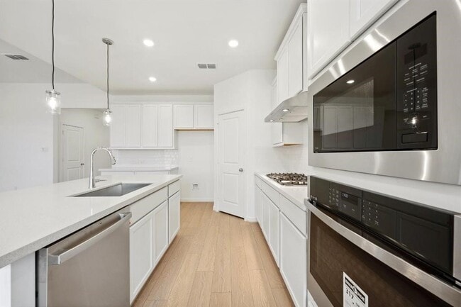 Building Photo - 21918 Wycombe Ter Wy