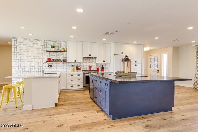 Building Photo - 8420 E Citrus Way