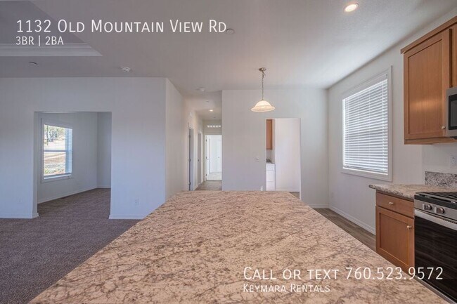 Building Photo - 1132 Old Mountain View Rd