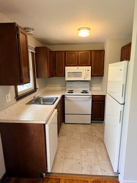 Building Photo - 195 Wall St