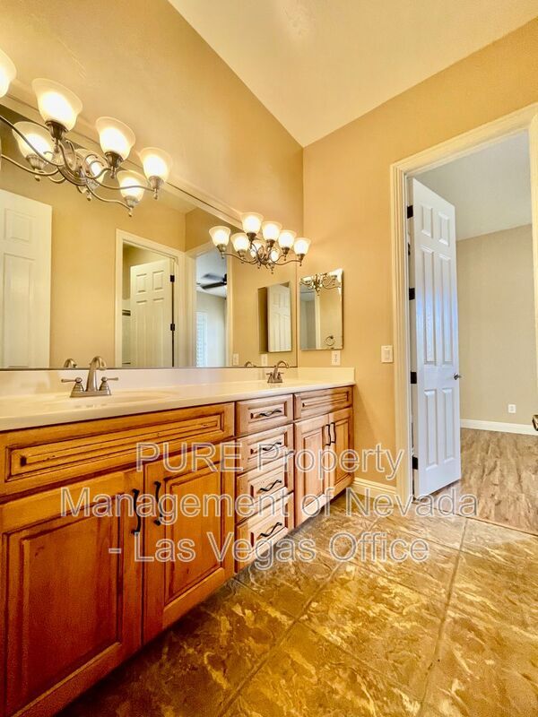 Building Photo - 1243 Casa Palermo Cir