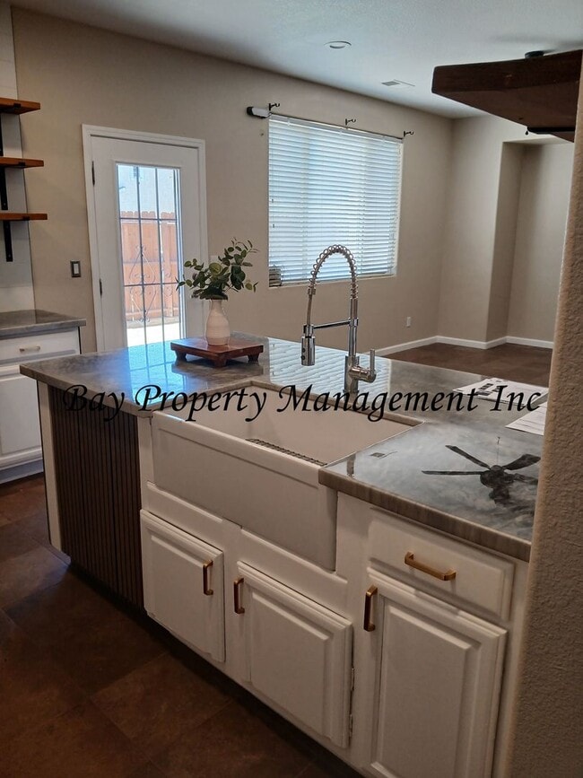 Building Photo - 380 Barolo Cir