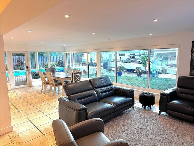 Building Photo - 13000 Coronado Ln